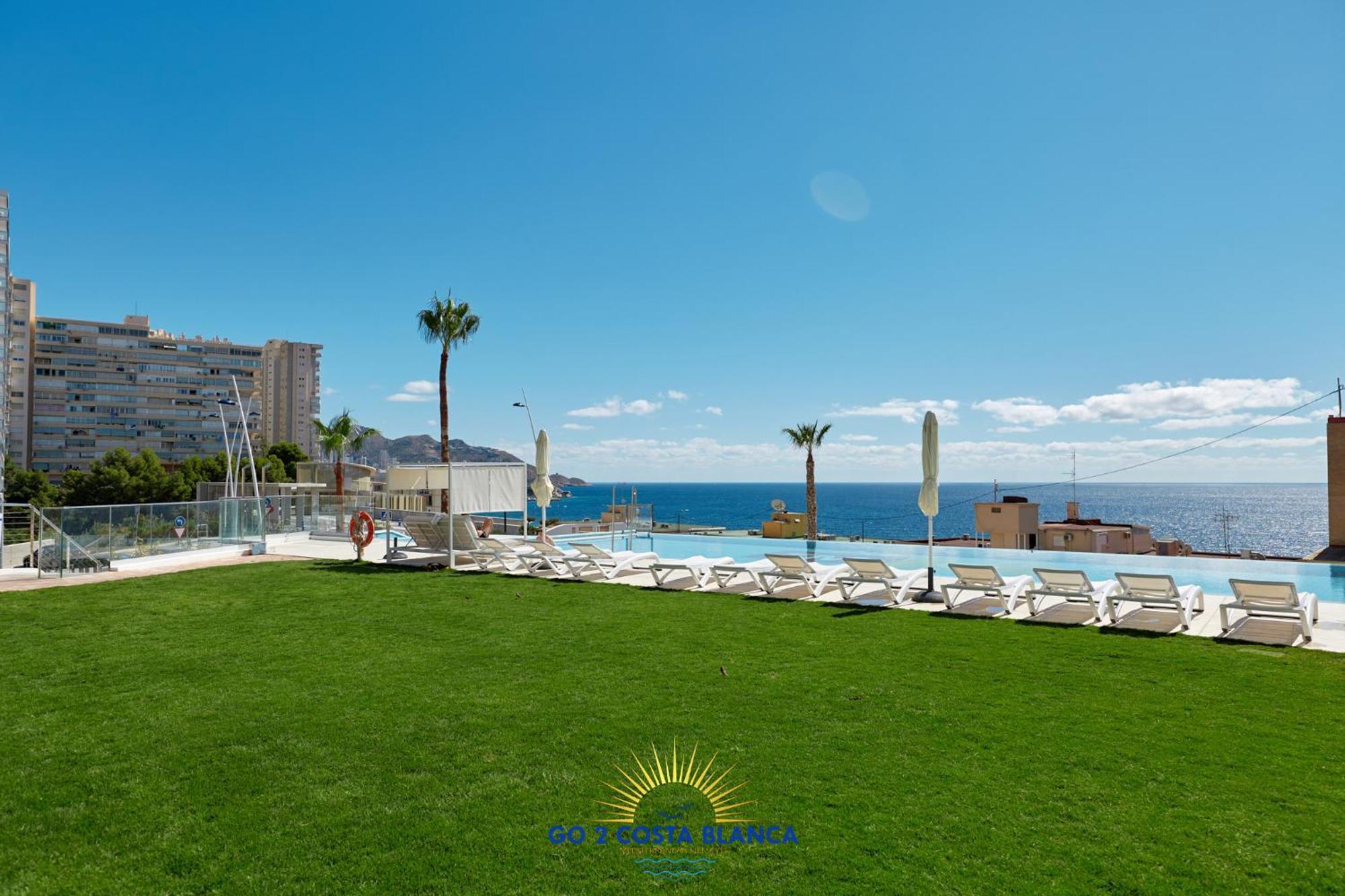 Sunset Cliffs Deluxe Apartment Benidorm Exterior photo